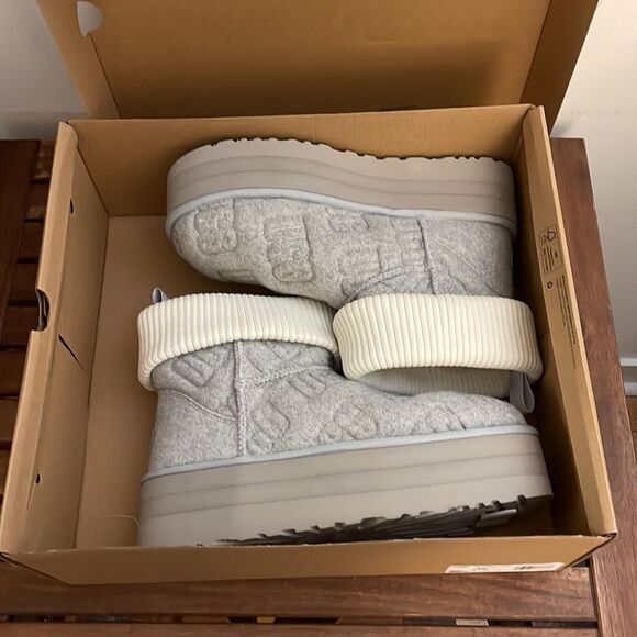 UGG Classic Mini Platform Felted Boots Grey USA Women Size 11/UK 9/EU 42 - Picture 13 of 14